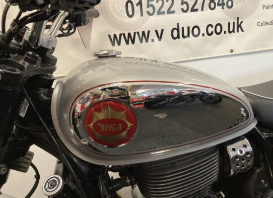 2023 BSA Gold Star-Silver Sheen Legacy (18)